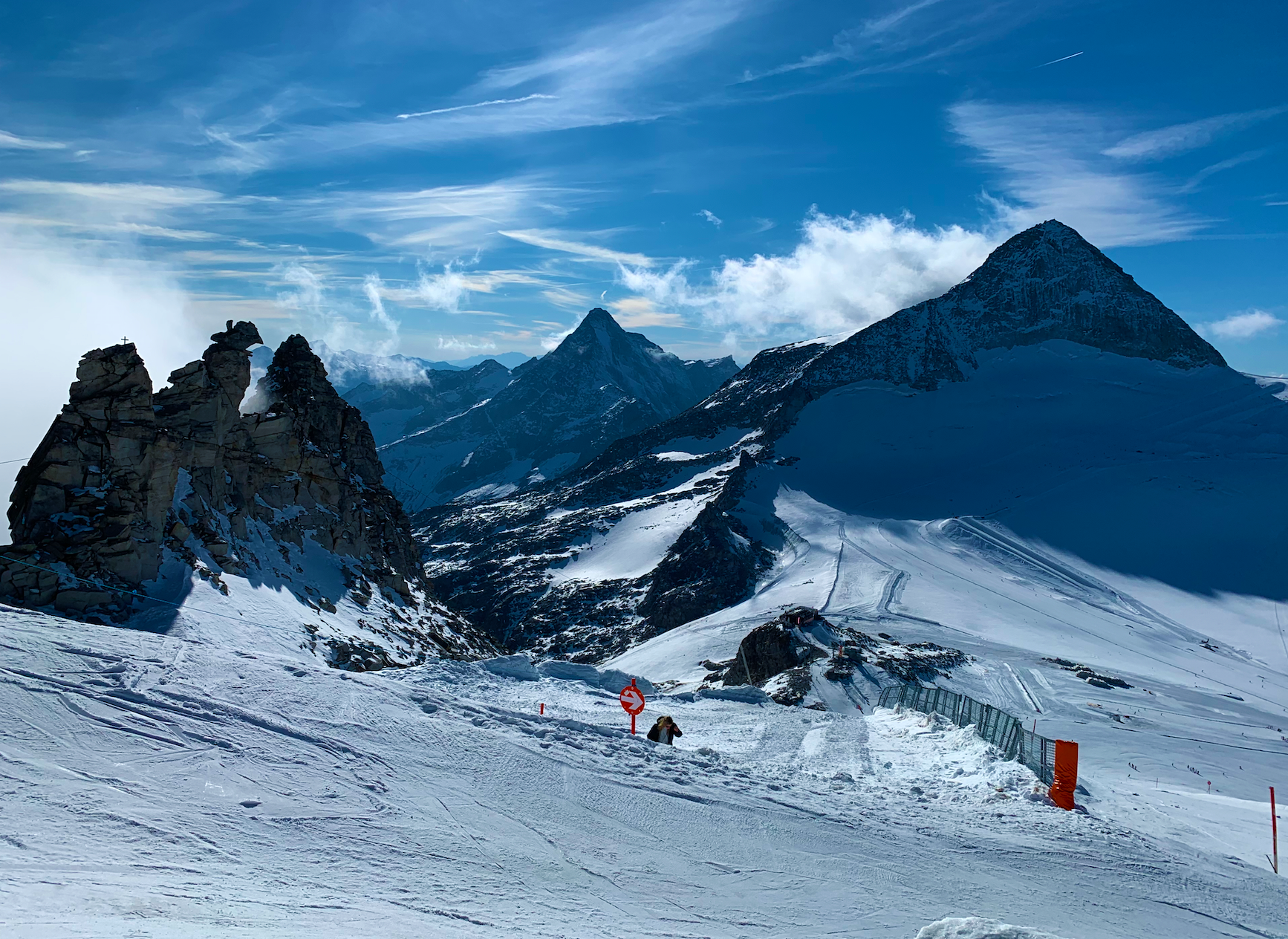 Skibekleidung mieten Hintertux Zillertal Gletscher Skifahren Piste | best tips skiing Hintertux Zillertal Skibekleidung mieten Hintertux Zillertal Gletscher Skifahren Piste | Best Tips Skiing Hintertux